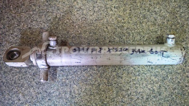 Гидроцилиндр захвата с цапфами (ГЦ-50х32-320-520, ГЦПс.6-1.50.32.320.000) Гидроцилиндр захвата с цапфами (ГЦ-50х32-320-520, ГЦПс.6-1.50.32.320.000)