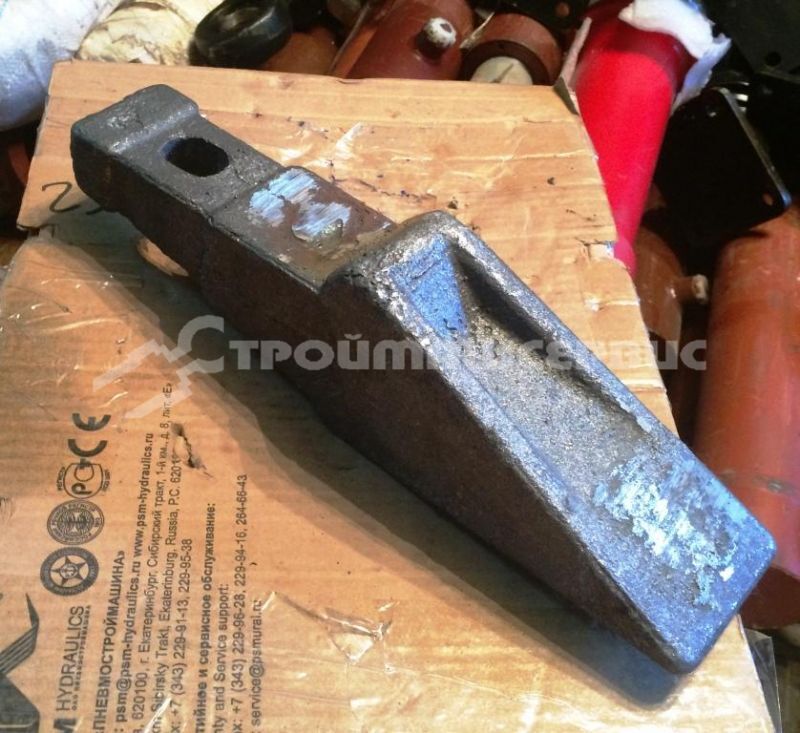 Зуб ковша вставной 40.30.001